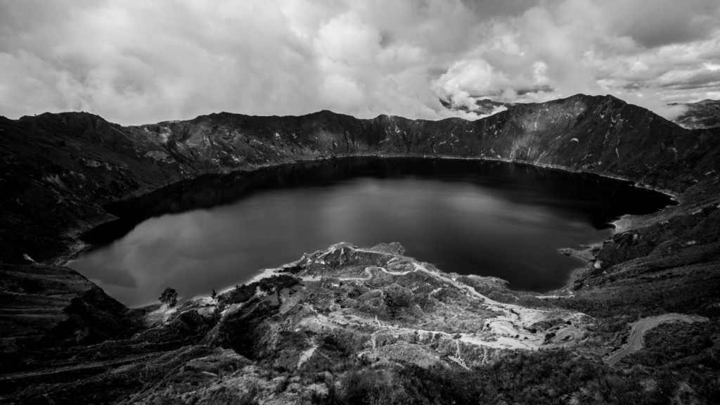 Lagune de Quilotoa N&B