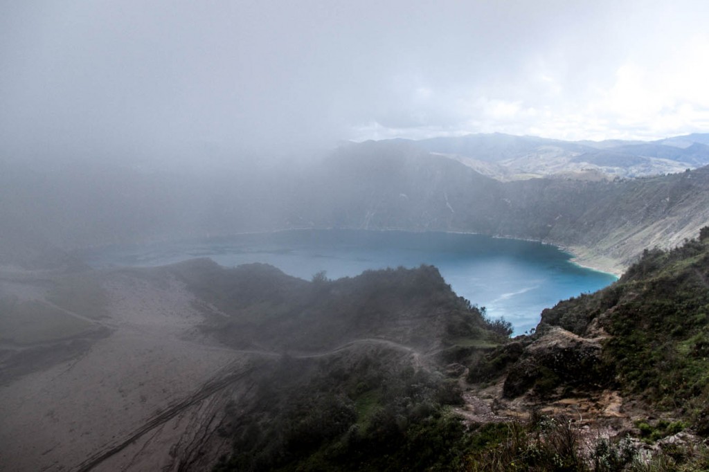 Lagune et brume